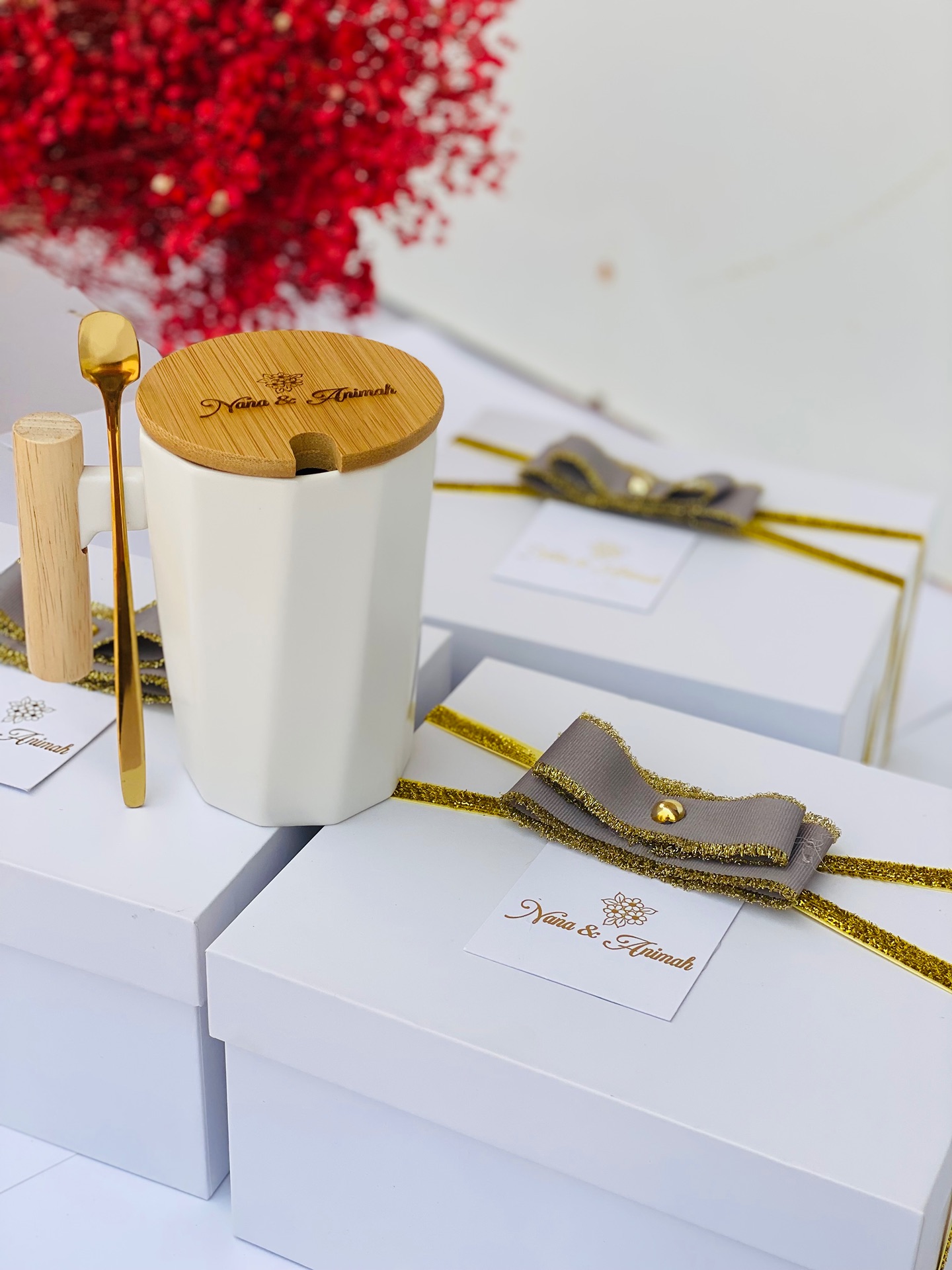 Wooden Handled Mug With Wooden Coaster & Spoon