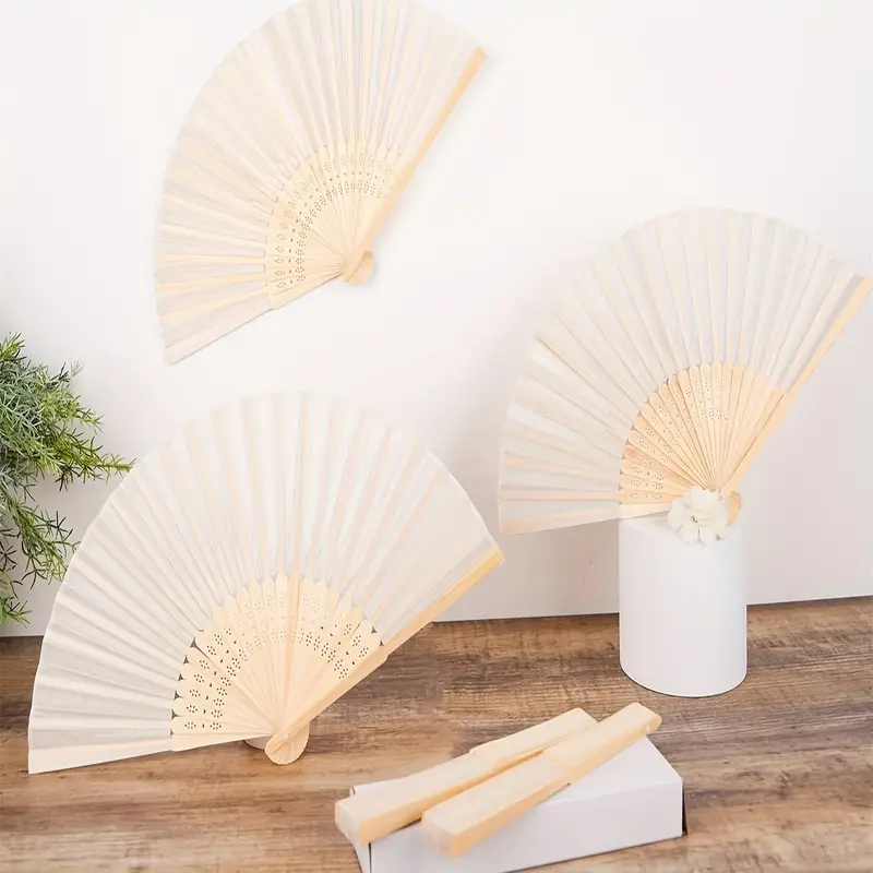 Soft linen hand fan