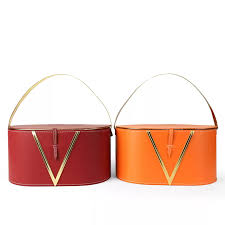 Oval Leather Box