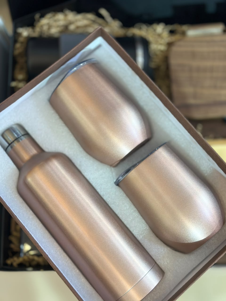 500Ml Insulated Wine Bottle With Tumbler Set