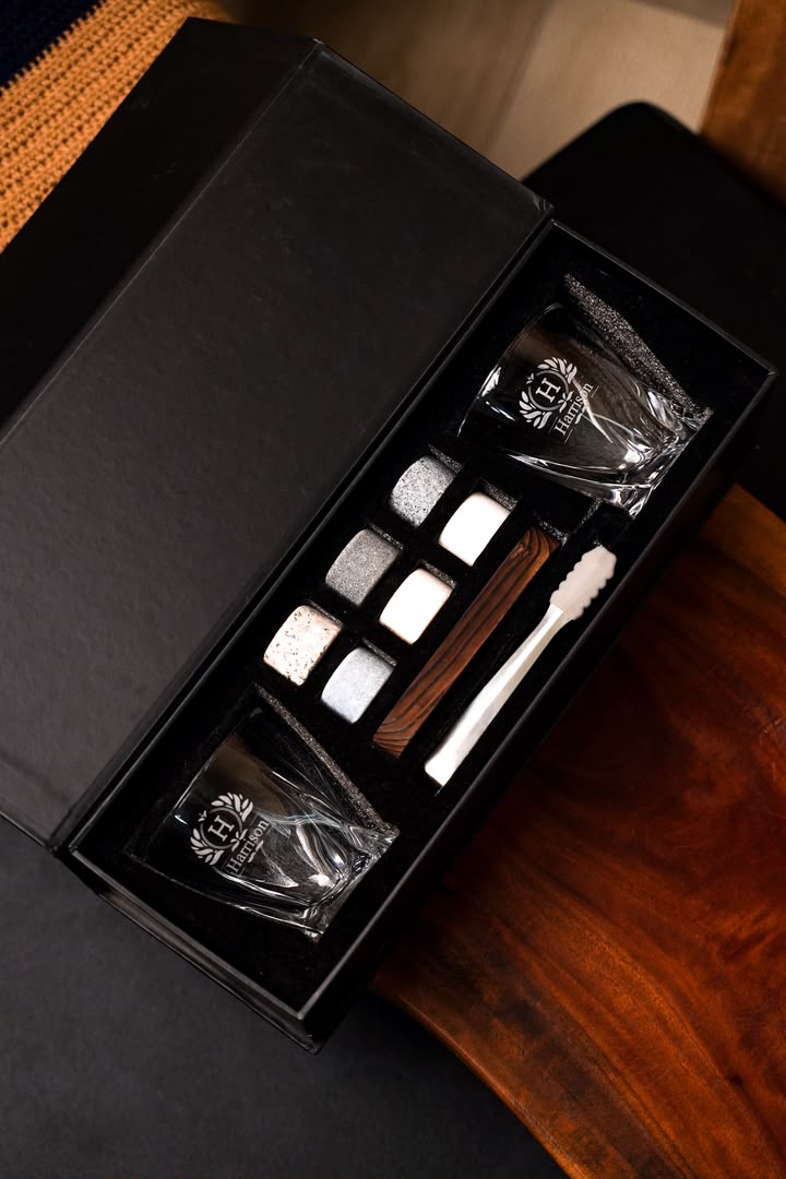 Whiskey glass with 6 special Stones Gift Set