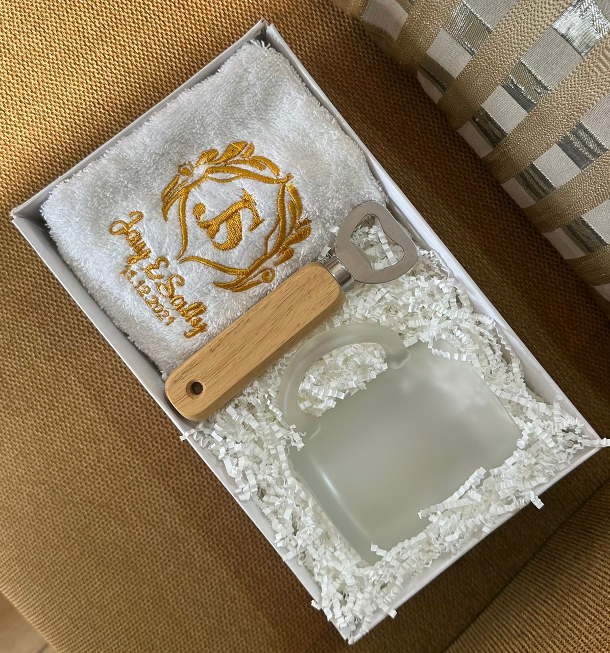Frosty Mug with Facetowel & Opener Set